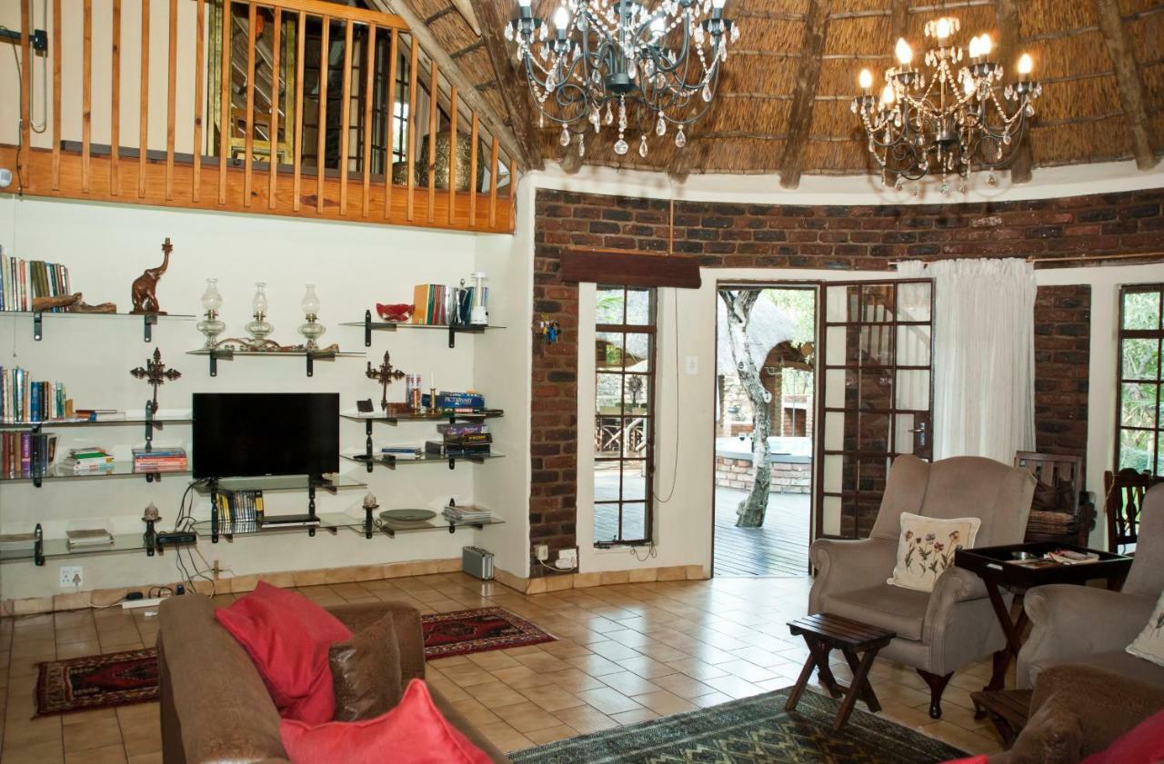 De Bruine Huis Marloth Park Esterno foto